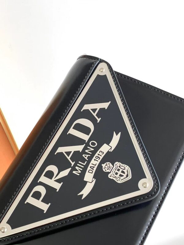 Prada - Image 7