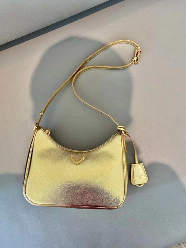 Prada - Image 4