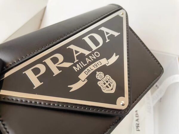 Prada - Image 8