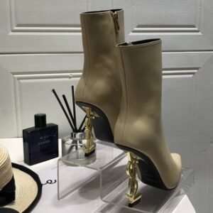 Saint Laurent 1