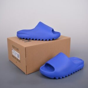adidas Yeezy Slide