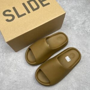 adidas Yeezy Slide