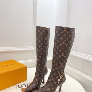 Louis Vuitton 222